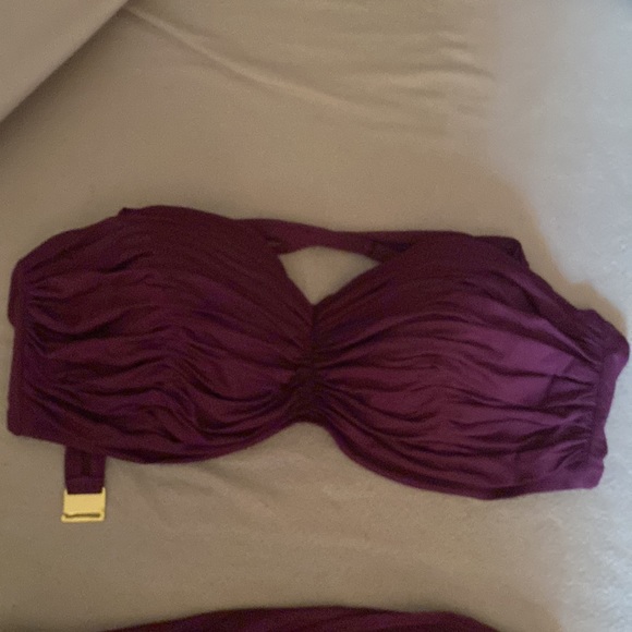 Like new bikini. Beautiful color. - Picture 2 of 7